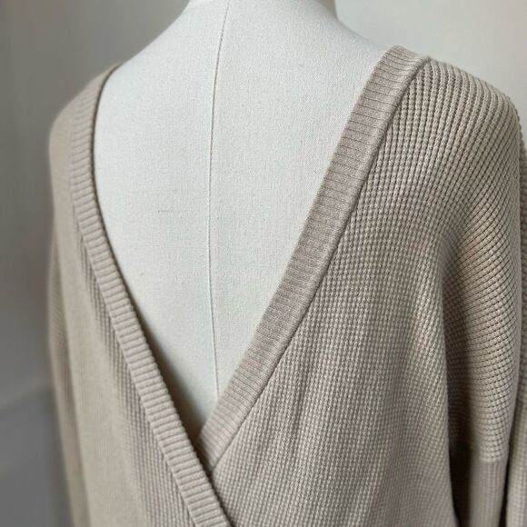 Splendid Beige Light Tan Thermal Open Back Dolman Cut Top M - Picture 3 of 6